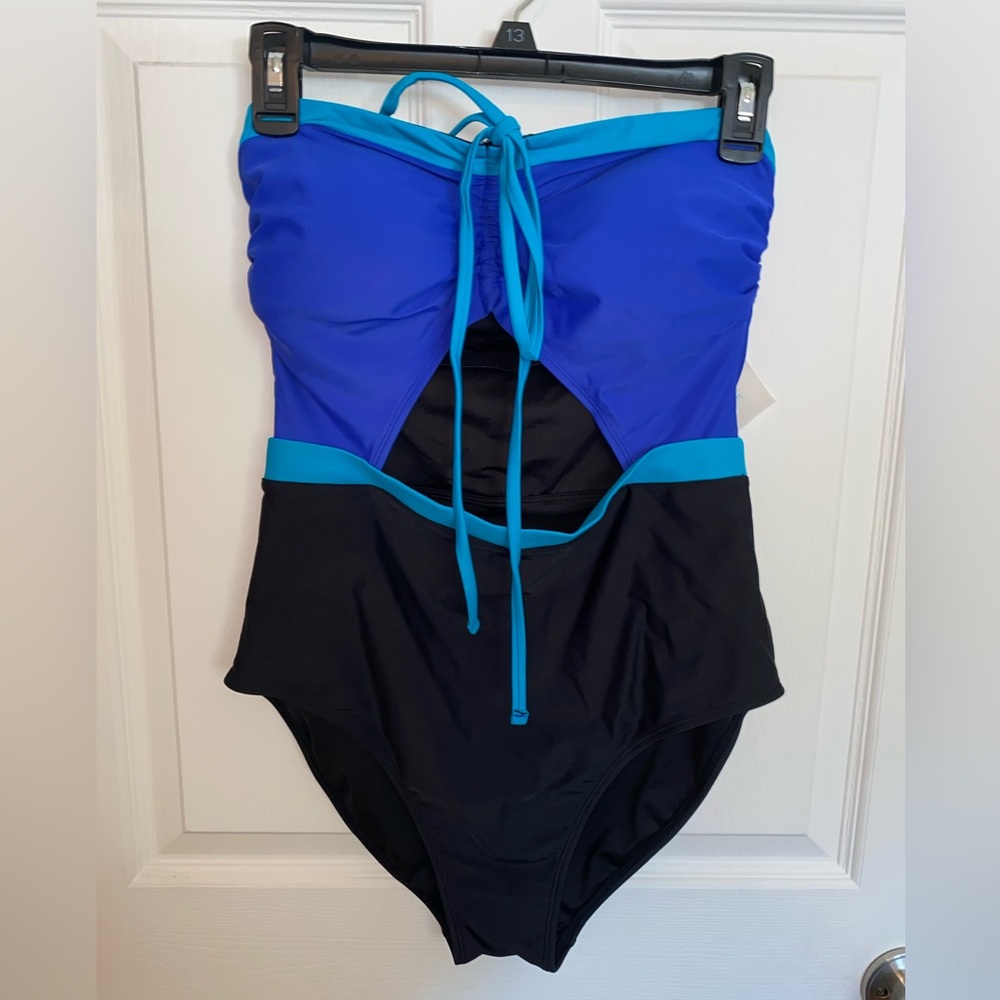 One piece swimsuit